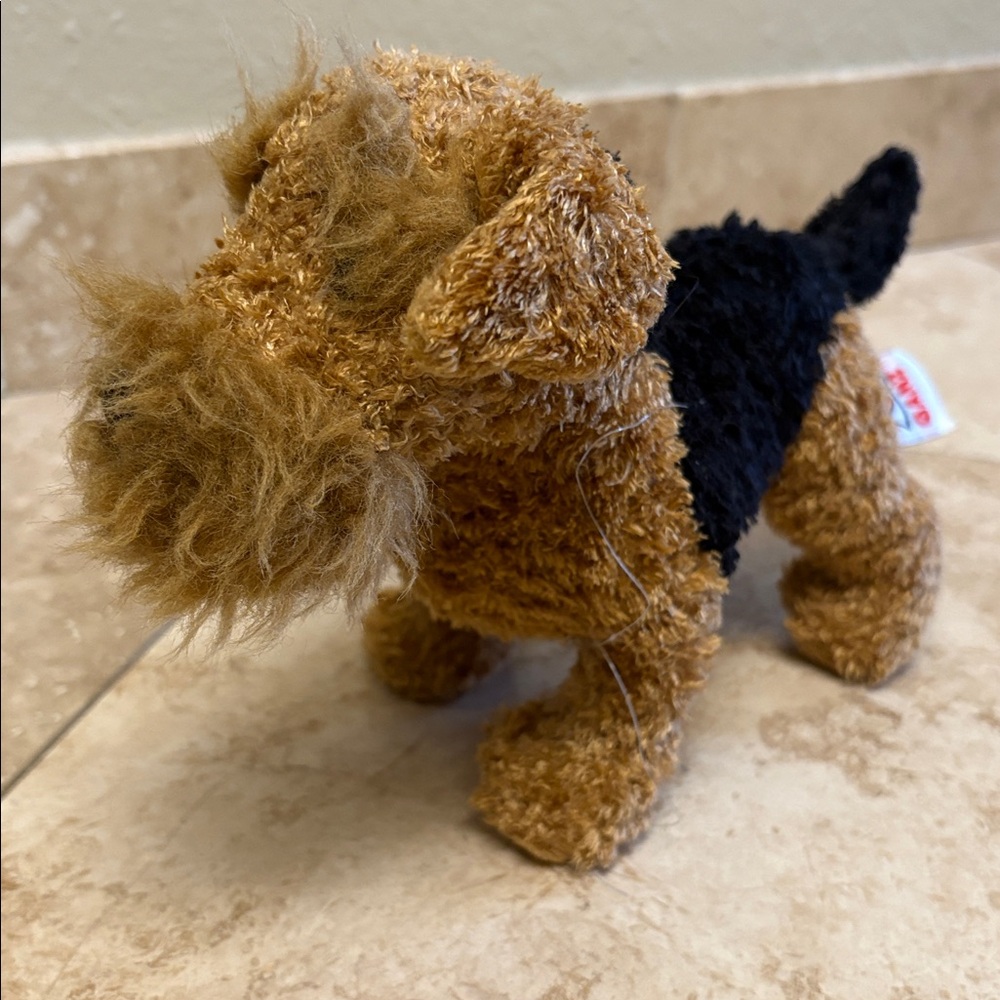 WEBKINZ Airedale terrier HM628 
Brown and Black Plush Terrier Dog Toy 2012